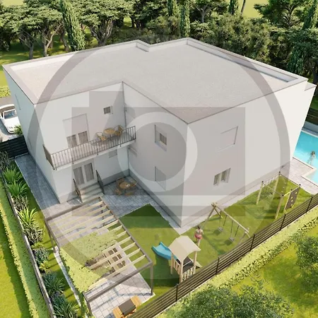 Awesome Apartment In Zadar With Wifi *